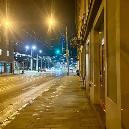 Апартаменти Happy Place Idylic Heaven Братислава